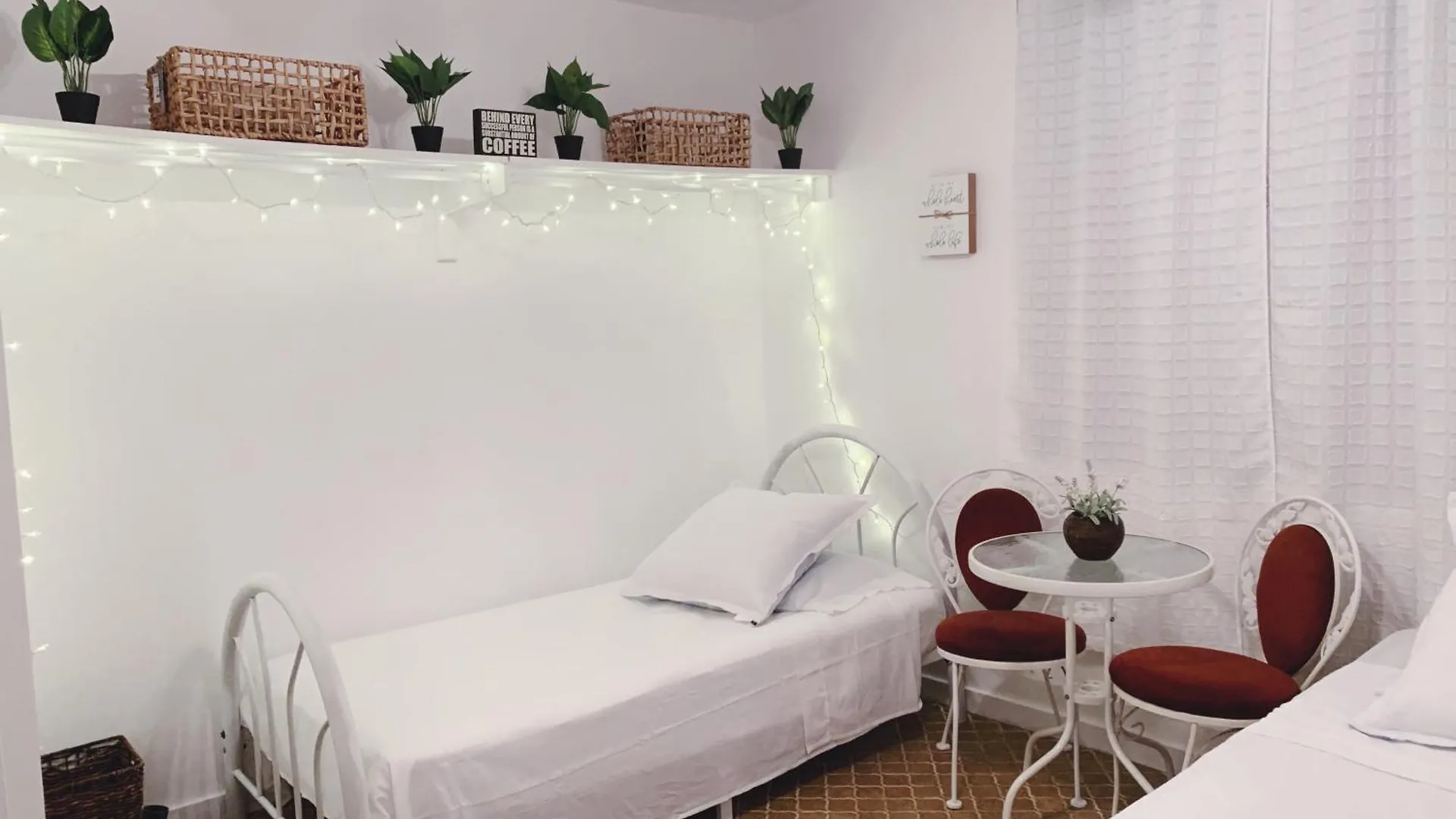 לינה וארוחת בוקר סן חואן Cozy Room With 2 Twin Beds In Sanjuan Metro Area פוארטו ריקו